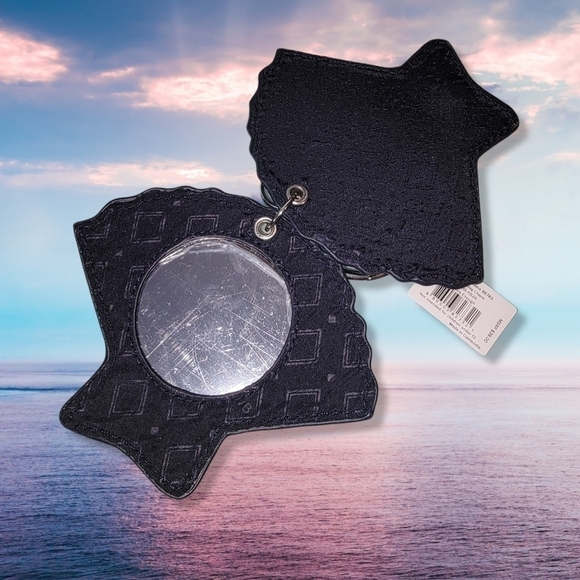 NWT Vera Bradley SEA SHELL Shore Enough Mirror Key Ring/ Bag Charm $39 - Picture 5 of 5